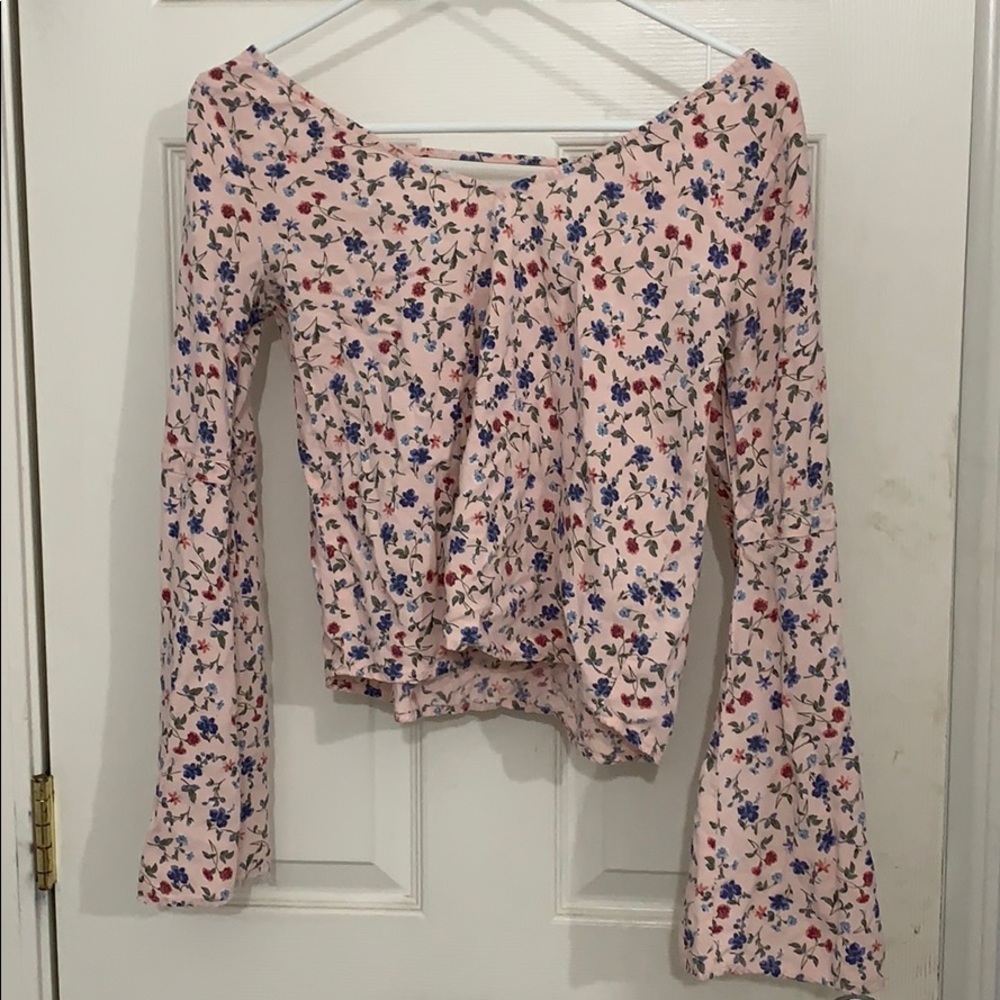 Hollister Bell Sleeve Crop Top